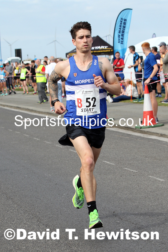 Senior mens 6 stage relay, 2021 Northern 6 and 4 Stage and Young Athletes Road Relays, Redcar. Photo: David T. Hewitson/Sports for All Pics